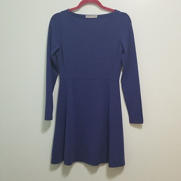 Athleta fit and flare short blue dress.  Size XS. - Picture 1 of 4